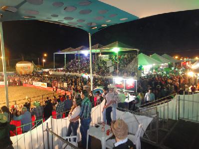 ExpoCláudio Rodeio Festival (@expoclaudio)